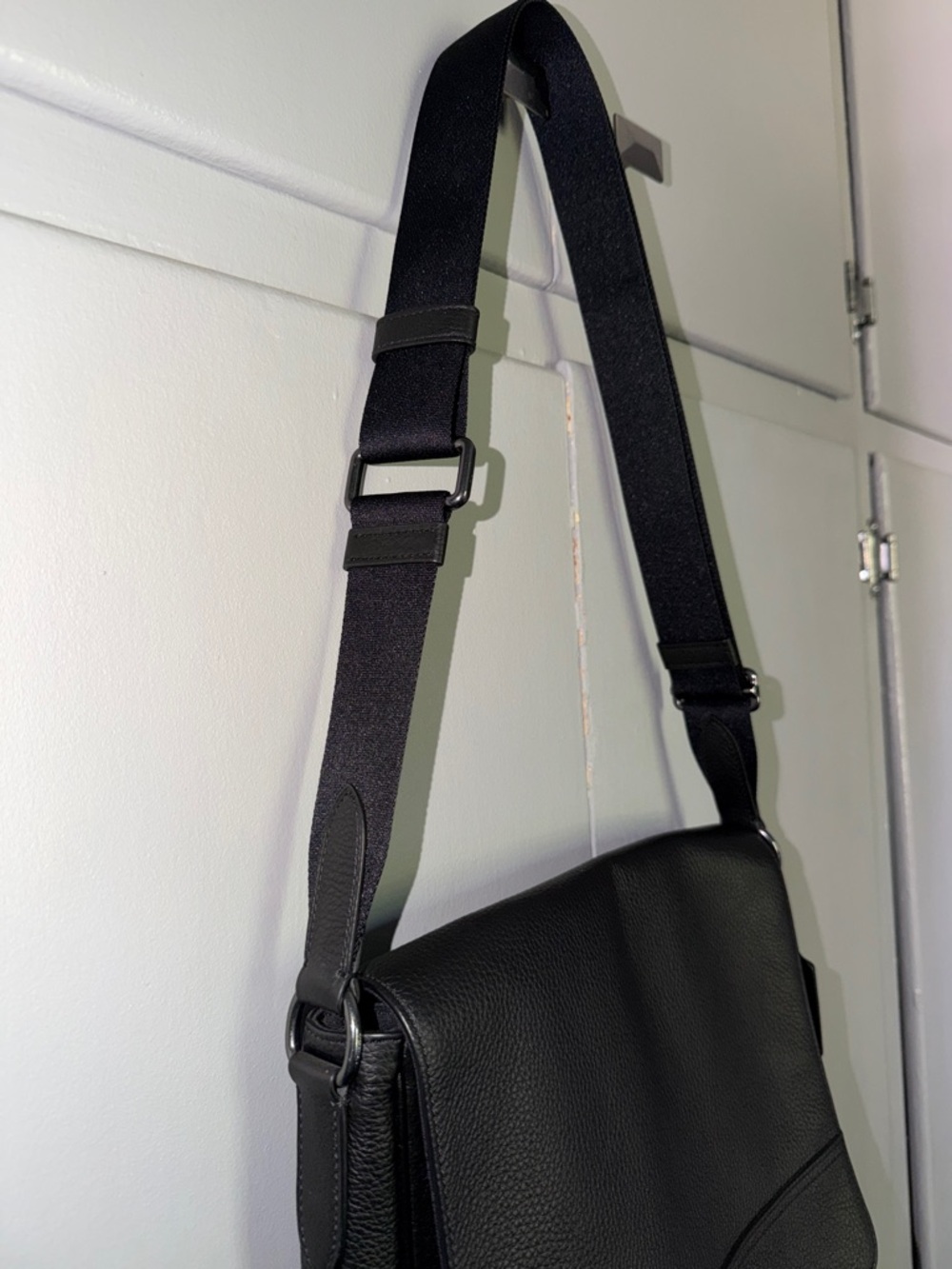 Coach New York Black Pebbled Leather Messenger Shoulder Bag #J2323-4007 - Picture 5 of 9